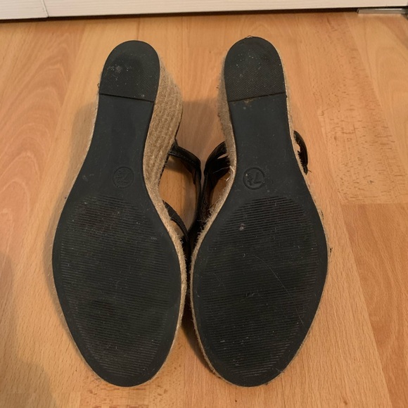 Open-toes strapped wedges - Picture 4 of 4